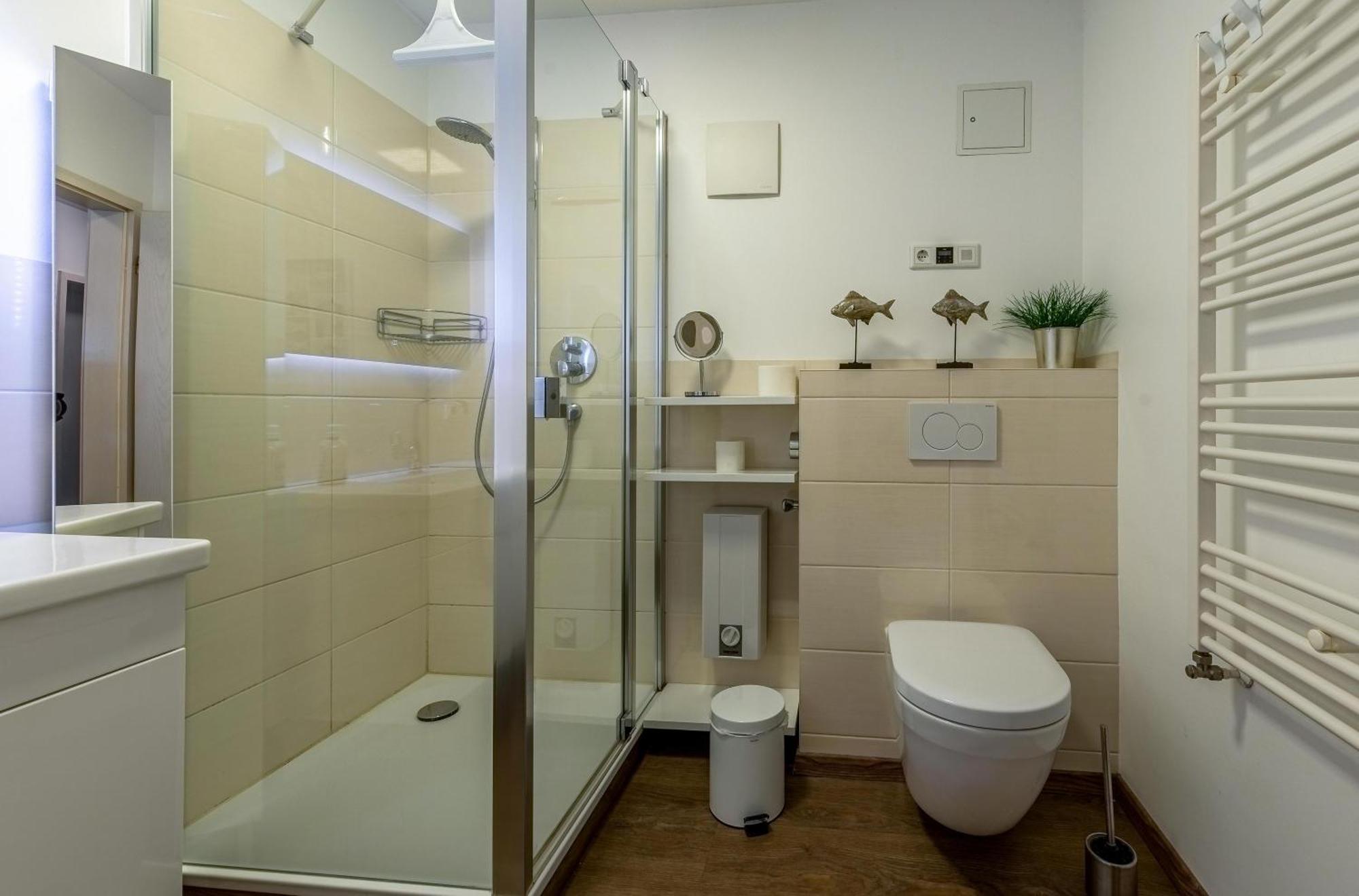 Apartment Hafenliebe Mit Blick Ueber Den Warener Stadthafen